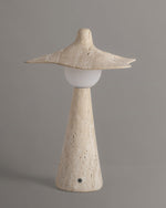 Bonnet Woman Traverten